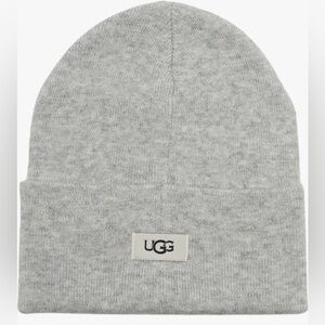 UGG Winter Soft Heather Gray Ribbed Knit Cuff Logo Beanie OS NWT